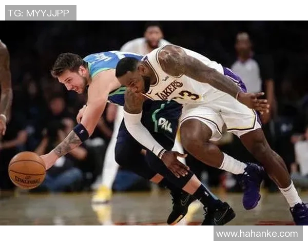 湖人对决热火央视直播精彩赛事回顾与分析